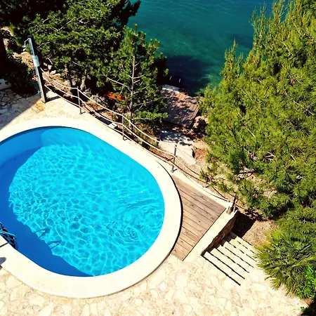 Kalipso Villa