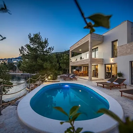 Kalipso Villa
